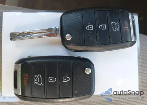 2015 Kia Sedona Lx z USA, uszkodzony, nr VIN KNDMB5C10F6032062